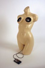 unusualmp3-speaker-thumb-300x450.jpg