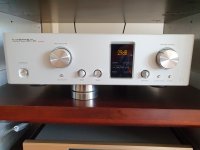 Lux C-900u.jpg