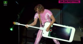 iPhone_bass001-780x418.jpg