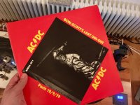acdc-scott.jpg