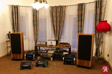 McIntosh_unbx-0011.jpg