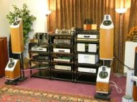 Heil wall of sound.jpg