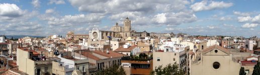Panoramic_view_of_Tarragona_03.jpg