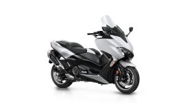 2019-Yamaha-XP500ADX-EU-Ice_Fluo-Studio-001-03.jpg