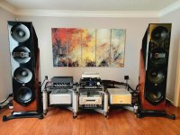 MLW-FEB2024-Valor-speakers-amps-preamp-Wavelet_Typhon-T2_30amp-system-front-view1-small.jpg