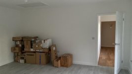 FRONT WALL  & DOOR WHERE I WILL FACE.jpg