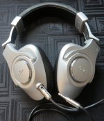 010-sm.jpg