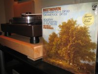 Beethoven No.4 Op.60 - Grosse Fuge Op.133 - Marriner ASMF - Philips 9500-033 .JPG