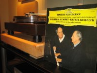 Robert Schumann Piano Concerto in A Minor, Wilhelm Kempff, Kubelik - DG2530-484.JPG