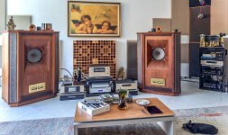Accuphase.jpg