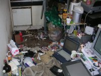 955%20-%20hikikomori%20neet%20room%20trash.jpg